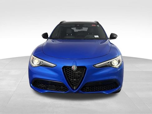 Used 2023 Alfa Romeo Stelvio Veloce AWD/4WD image 4