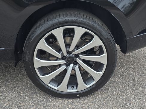 New 2026 Land Rover Range Rover SE image 33