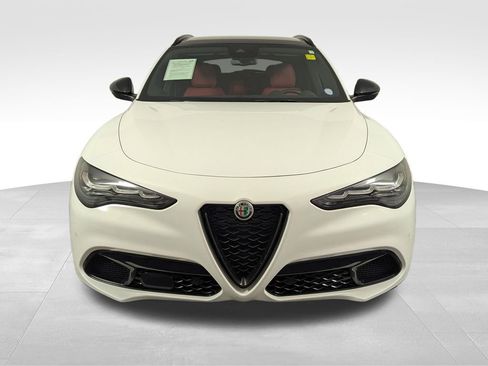 Used 2024 Alfa Romeo Stelvio Veloce AWD/4WD image 17