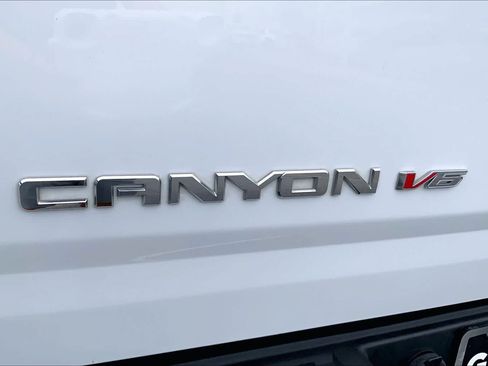 Used 2016 Chevrolet Colorado Z71 AWD/4WD image 31
