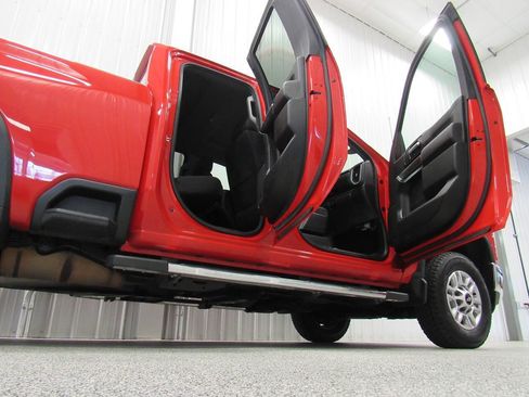 Used 2021 Chevrolet Silverado 2500 LT w/ Convenience Package AWD/4WD image 14