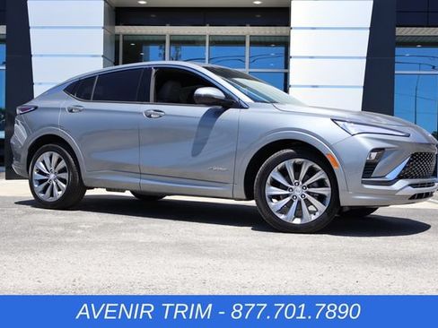 New 2026 Buick Envista Avenir FWD image 2