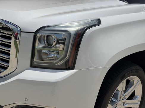 Used 2020 GMC Yukon XL Denali w/ Open Road Package AWD/4WD image 7