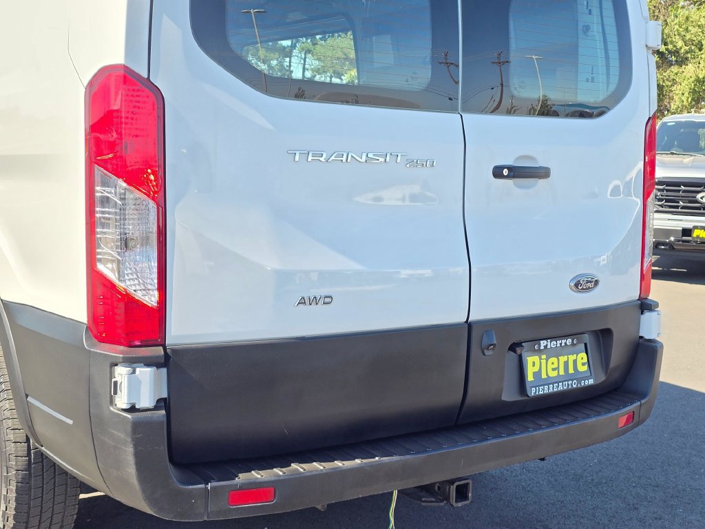 Used 2023 Ford Transit 250 Low Roof AWD w/ Exterior Upgrade Package image 8
