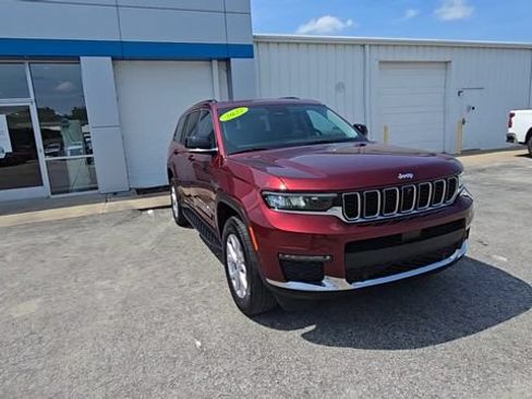 Used 2022 Jeep Grand Cherokee L Limited w/ Luxury Tech Group II AWD/4WD image 2