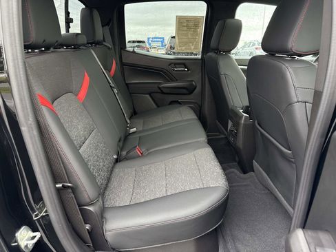 Used 2023 Chevrolet Colorado Z71 w/ Z71 Convenience Package 2 image 19