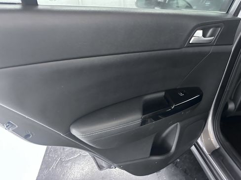 Used 2018 Kia Sportage EX w/ EX Technology Package FWD image 22