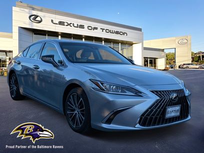 Certified 2025 Lexus ES 300h w/ Premium Package