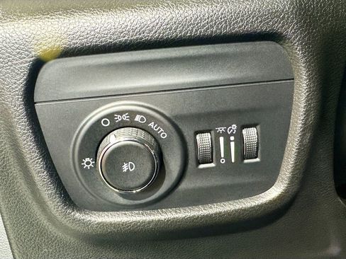 Used 2022 Jeep Grand Cherokee L Limited w/ Trailer Tow Group (B) image 20