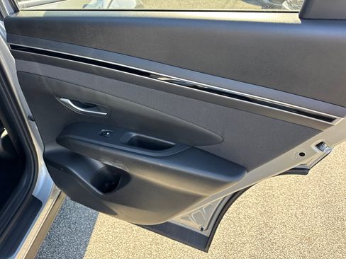 Certified 2023 Hyundai Tucson SEL w/ Convenience Package image 16