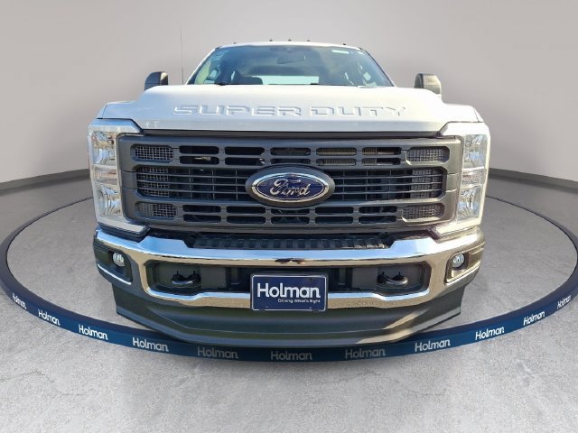 New 2026 Ford F250 XL w/ XL Chrome Package AWD/4WD image 2