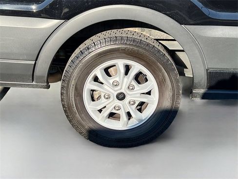 Used 2024 Ford Transit 350 XLT image 35