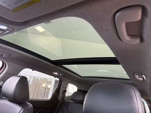 Used 2019 Hyundai Santa Fe Limited FWD image 17