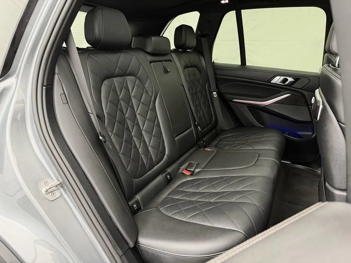 Used 2024 BMW X5 sDrive40i w/ Premium Package RWD image 47