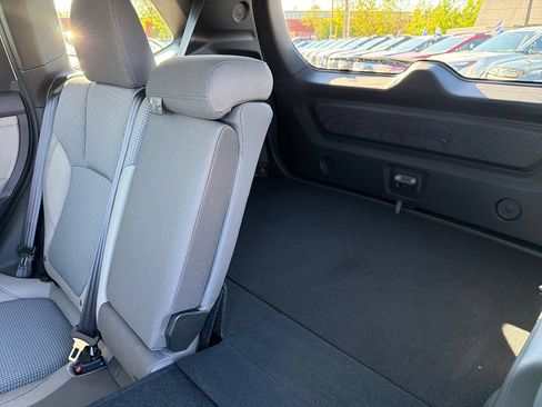 Certified 2025 Subaru Forester Premium AWD/4WD image 27