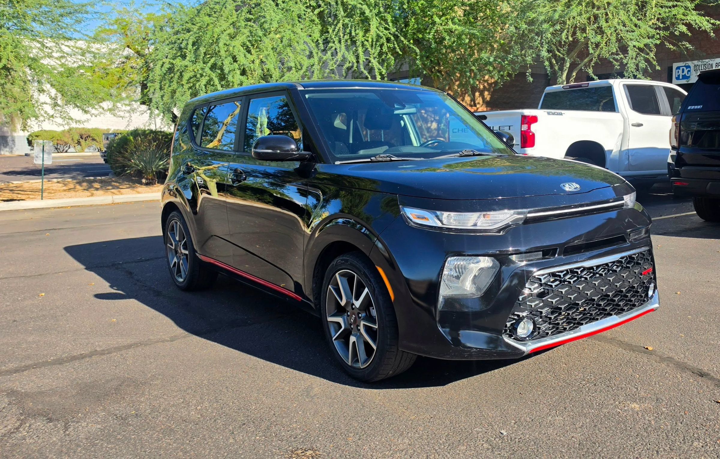 Used 2020 Kia Soul GT-Line w/ GT 2.0L Power Sunroof Package FWD image 3