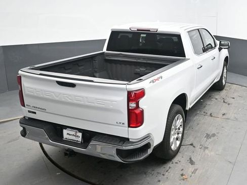 Used 2023 Chevrolet Silverado 1500 LTZ AWD/4WD image 22
