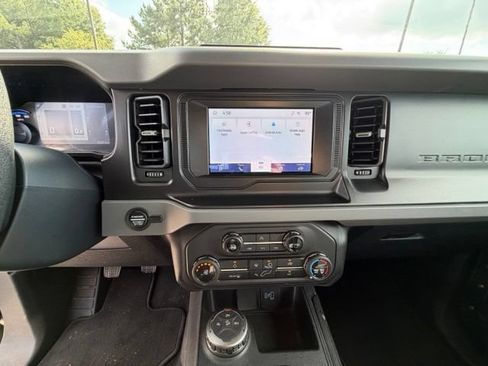 Used 2022 Ford Bronco 2-Door AWD/4WD image 12