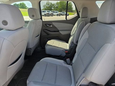 Used 2021 Chevrolet Traverse LT FWD image 25