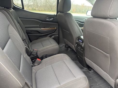 Used 2023 GMC Acadia SLE w/ Driver Convenience Package image 17