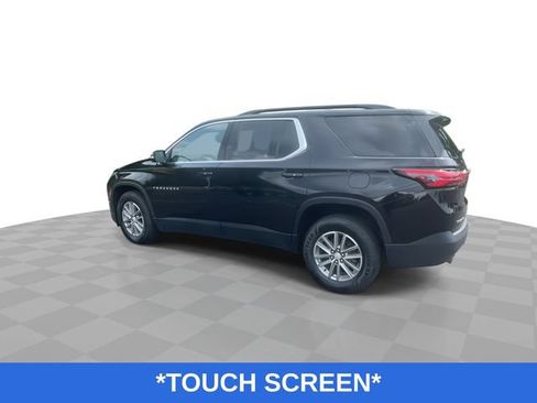 Used 2022 Chevrolet Traverse LT FWD image 7