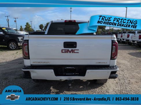 Used 2017 GMC Sierra 1500 Denali w/ Denali Ultimate Package AWD/4WD image 5