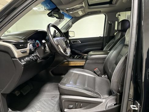 Used 2019 GMC Yukon Denali w/ Denali Ultimate Package AWD/4WD image 21