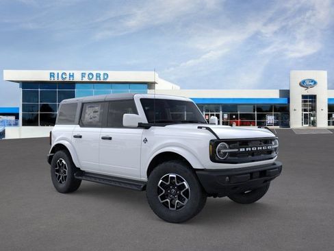 New 2026 Ford Bronco Outer Banks AWD/4WD image 7