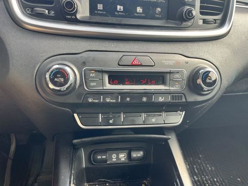 Used 2020 Kia Sorento LX w/ LX I4 Convenience Package FWD image 17