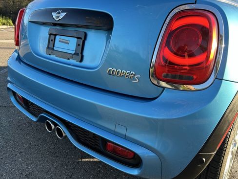 Used 2015 MINI Cooper S image 11