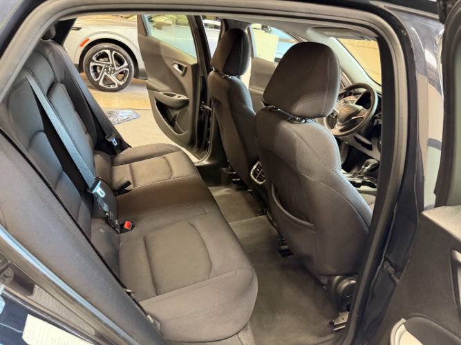 Used 2023 Chevrolet Malibu LT FWD image 27