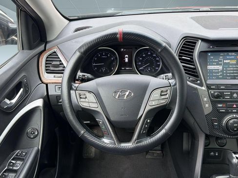 Used 2018 Hyundai Santa Fe Sport w/ 2.0T Ultimate Tech Package 05 FWD image 26