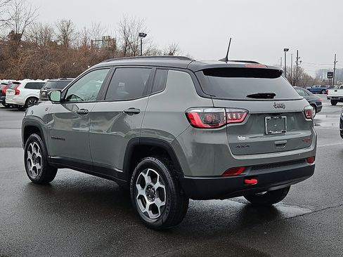 Used 2022 Jeep Compass Trailhawk image 4