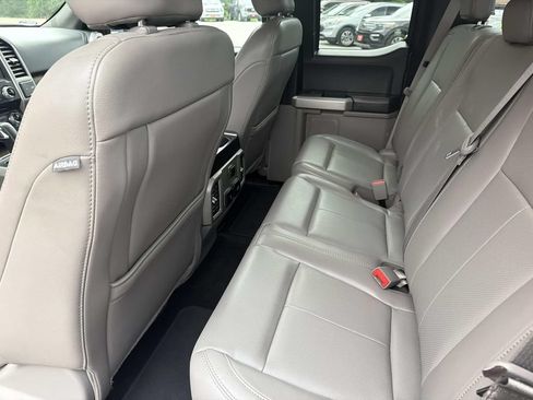 Used 2018 Ford F150 Lariat w/ Equipment Group 502A Luxury RWD image 15