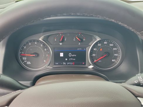 Used 2023 GMC Acadia SLT w/ Preferred Package FWD image 25
