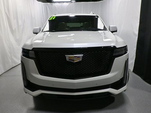 Used 2021 Cadillac Escalade Sport w/ Driver Assist Tech Package image 8