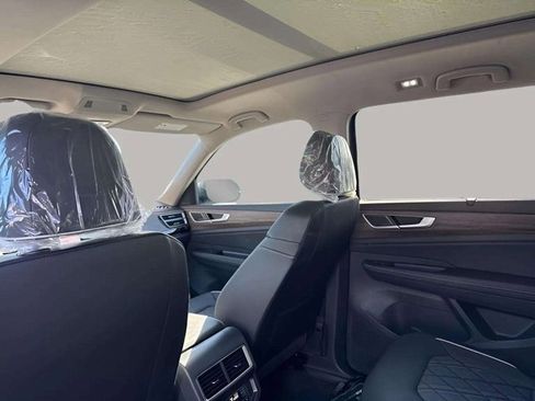 New 2025 Volkswagen Atlas SEL Premium R-Line image 8