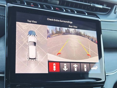 New 2025 Jeep Grand Cherokee L Limited image 26