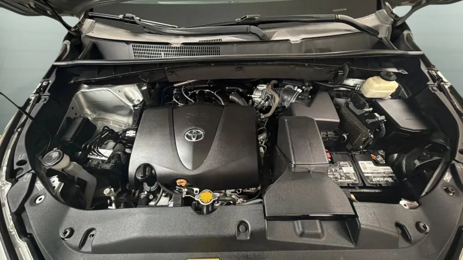 Used 2017 Toyota Highlander Plus FWD image 22