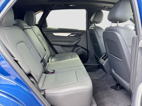 New 2025 VinFast VF 8 Plus image 27