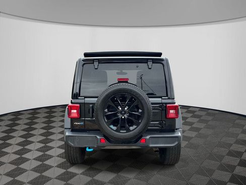 Used 2023 Jeep Wrangler Unlimited Sahara w/ Cold Weather Group AWD/4WD image 6
