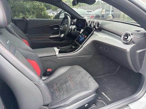 Used 2025 Mercedes-Benz CLE 53 AMG 4MATIC Coupe image 35