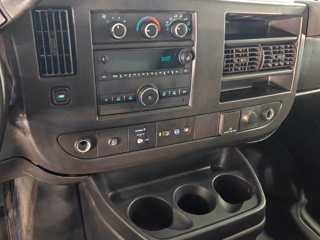 Used 2022 Chevrolet Express 3500 w/ Power Convenience Package RWD image 6