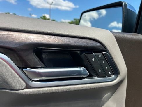 New 2026 Chevrolet Silverado 1500 LTZ w/ LTZ Premium Package AWD/4WD image 12