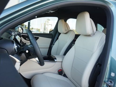 Used 2026 Mercedes-Benz GLC 300 image 22