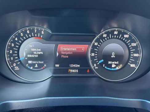 Used 2016 Ford Explorer Platinum image 19