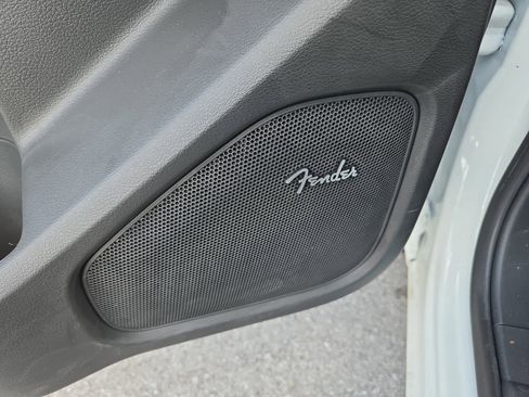 New 2025 Nissan Frontier SV w/ SV Convenience Package RWD image 30