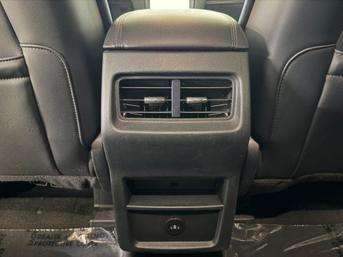 Certified 2024 Ford Edge SEL AWD/4WD image 11