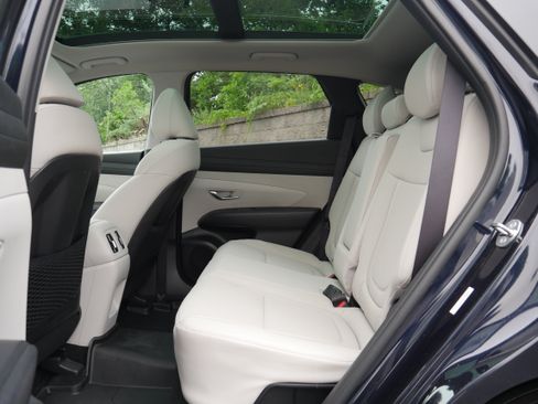 Used 2025 Hyundai Tucson SEL AWD/4WD image 14