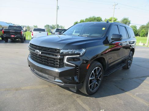 Used 2024 Chevrolet Tahoe RST w/ Sport Performance Package AWD/4WD image 11